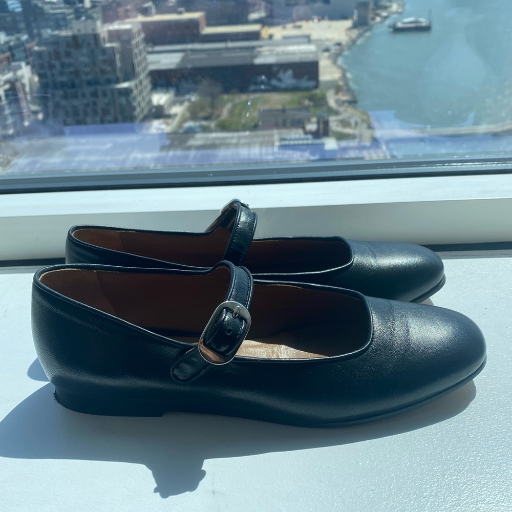 Le Monde Beryl Blck Leather Mary Jane Ballet flats size 37